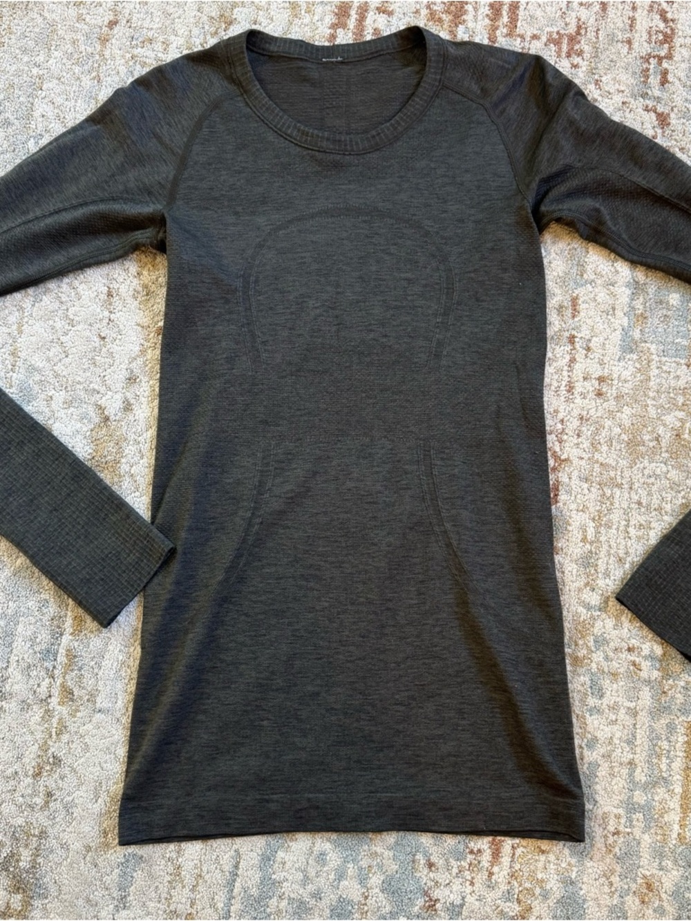 Lululemon Swiftly Tech long Sleeve Dark Gray